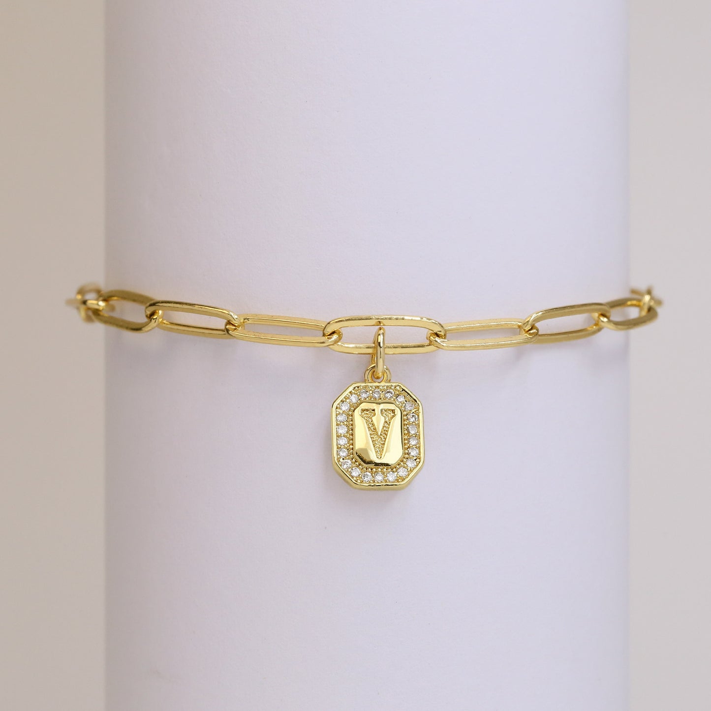 18k26 English Square Tags Letter Bracelet