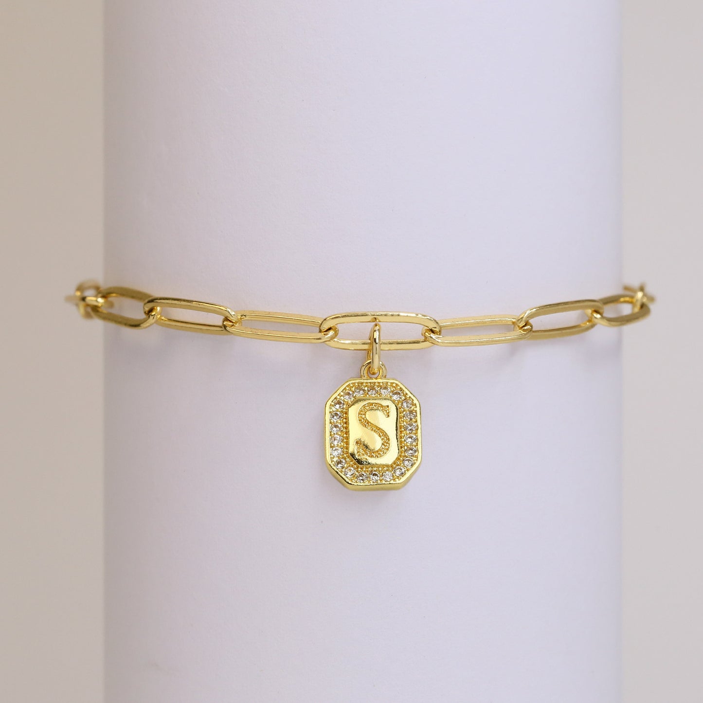 18k26 English Square Tags Letter Bracelet