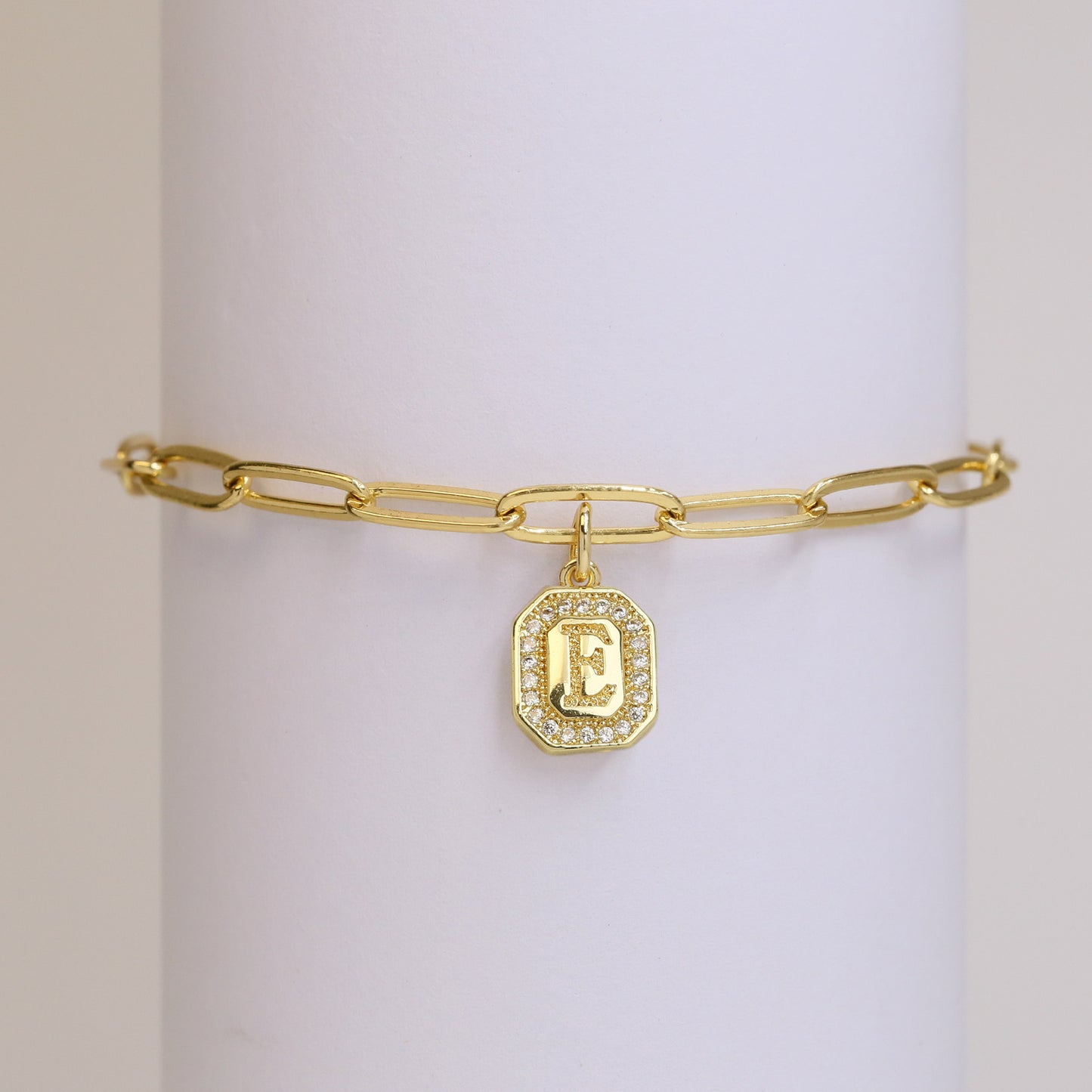 18k26 English Square Tags Letter Bracelet